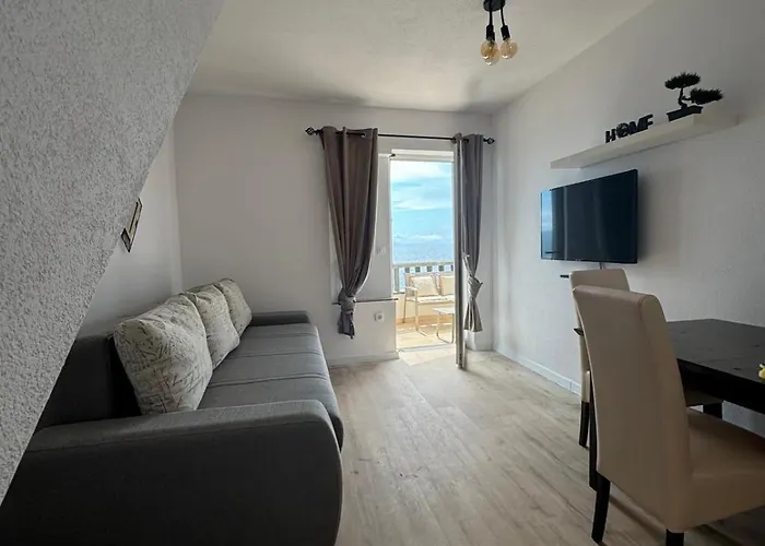 Διαμέρισμα Nevia 1 *