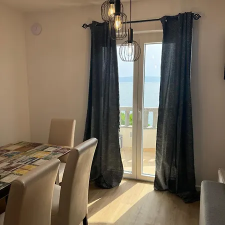 Nevia 1 Apartment